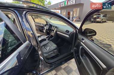Універсал Volkswagen Golf 2010 в 