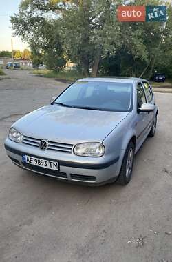 Хетчбек Volkswagen Golf 1999 в Чернігові