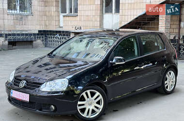 Хетчбек Volkswagen Golf 2005 в Полтаві