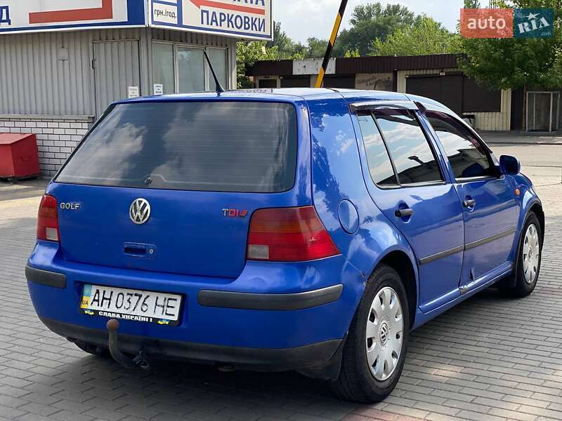 Хетчбек Volkswagen Golf 1999 в Дніпрі