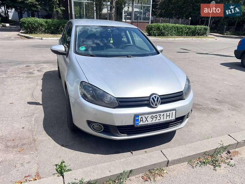Хэтчбек Volkswagen Golf 2009 в Харькове