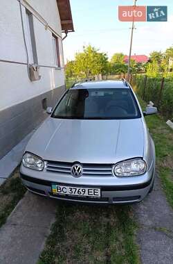 Универсал Volkswagen Golf 2001 в Стрые
