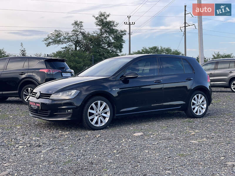 Хэтчбек Volkswagen Golf 2016 в Хусте