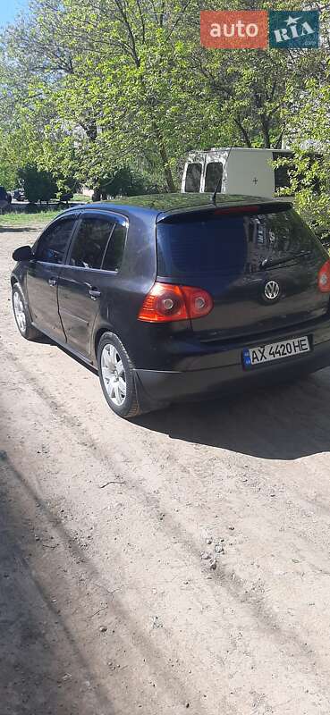 Хэтчбек Volkswagen Golf 2006 в Славянске