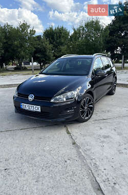 Универсал Volkswagen Golf 2013 в Нетешине