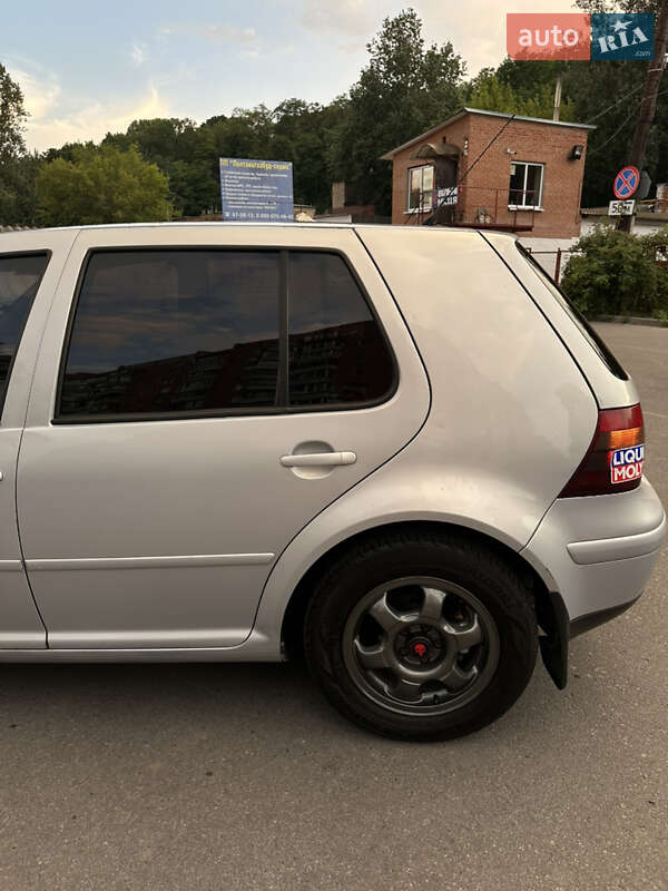 Хэтчбек Volkswagen Golf 1998 в Полтаве
