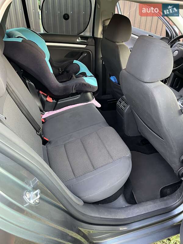 Универсал Volkswagen Golf 2008 в Нетешине