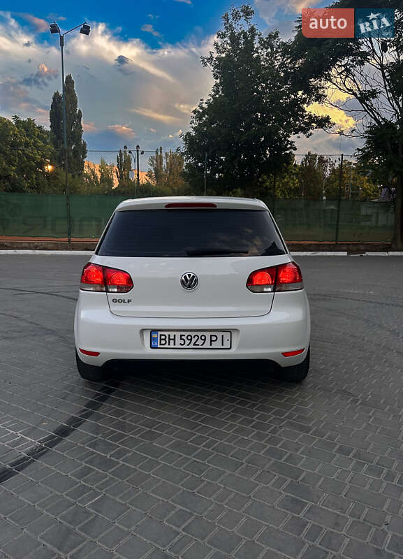 Хэтчбек Volkswagen Golf 2009 в Одессе