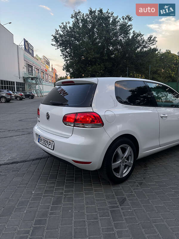 Хэтчбек Volkswagen Golf 2009 в Одессе