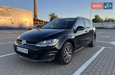 Универсал Volkswagen Golf 2016 в Луцке