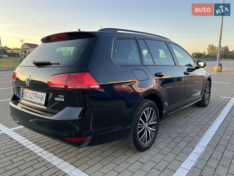 Універсал Volkswagen Golf 2016 в Луцьку