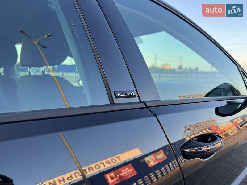 Універсал Volkswagen Golf 2016 в Луцьку