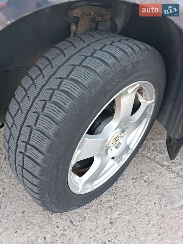 Хэтчбек Volkswagen Golf 2005 в Никополе фото 6 Хэтчбек Volkswagen Golf 2005 в Никополе