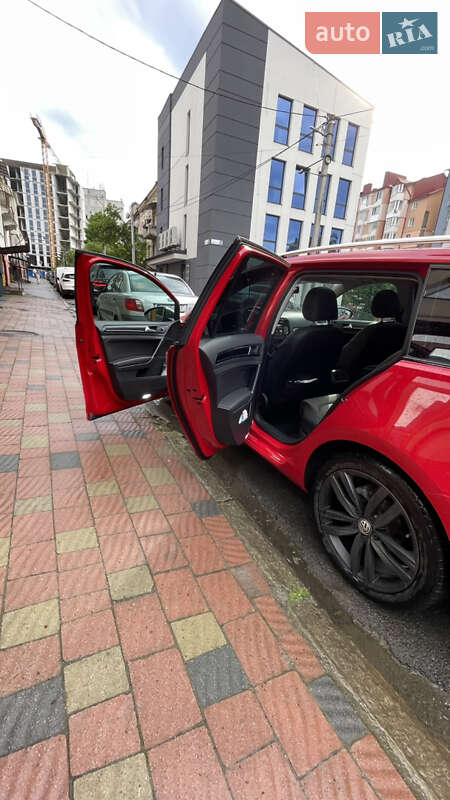 Універсал Volkswagen Golf 2015 в Тернополі