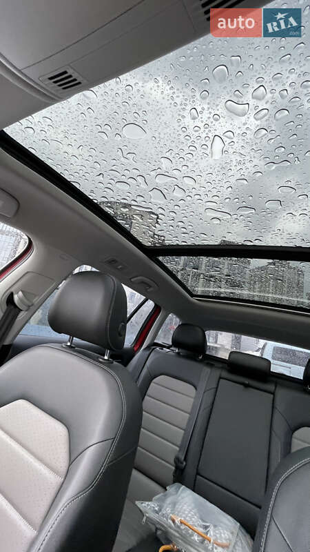 Універсал Volkswagen Golf 2015 в Тернополі