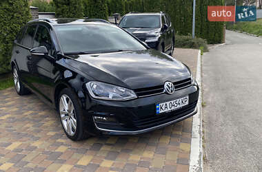 Універсал Volkswagen Golf 2015 в Києві