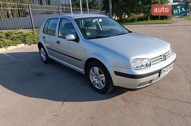 Хетчбек Volkswagen Golf 2002 в Сумах