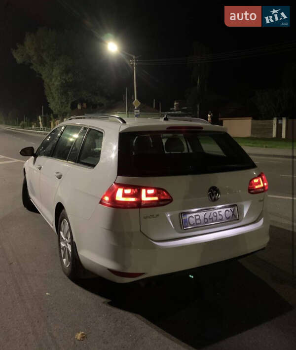 Универсал Volkswagen Golf 2015 в Чернигове