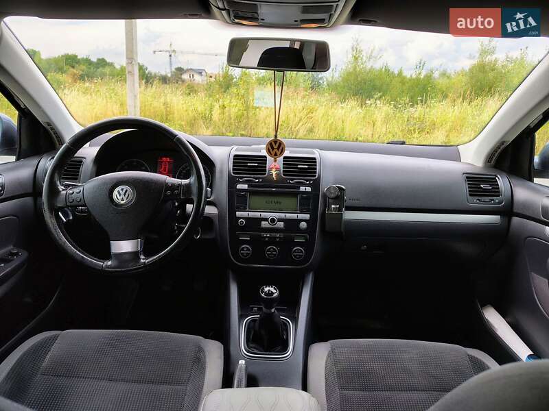 Универсал Volkswagen Golf 2008 в Львове