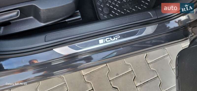 Універсал Volkswagen Golf 2014 в Луцьку