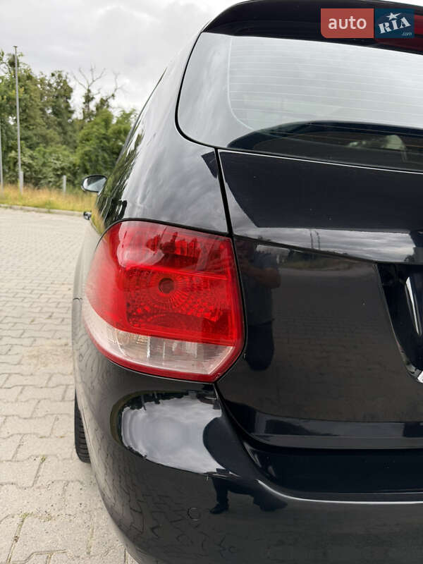 Универсал Volkswagen Golf 2010 в Красилове