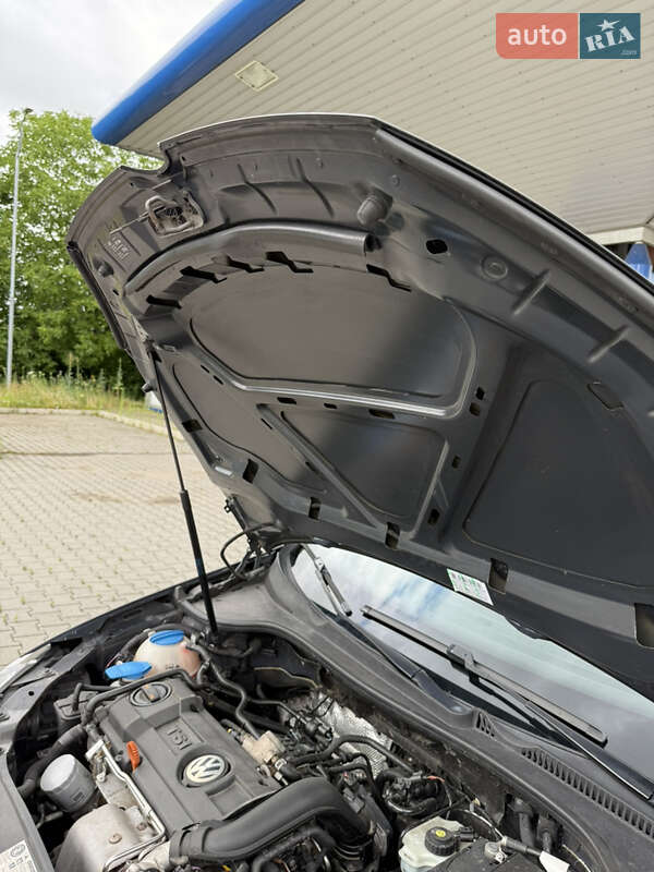 Универсал Volkswagen Golf 2010 в Красилове