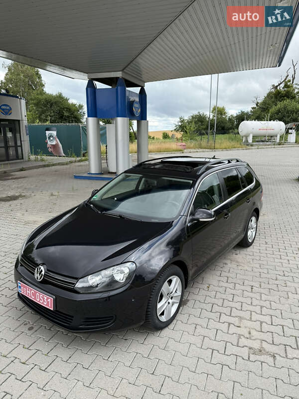 Универсал Volkswagen Golf 2010 в Красилове
