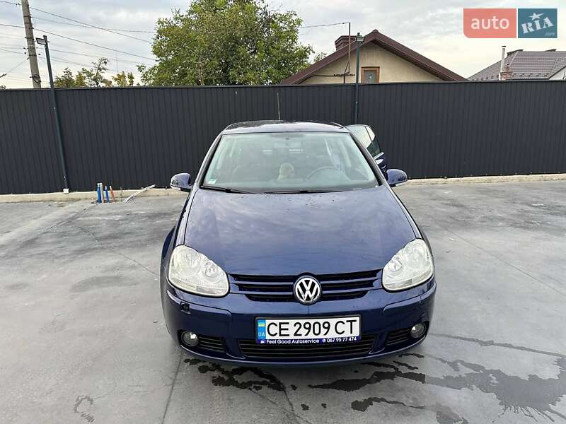 Хетчбек Volkswagen Golf 2006 в 