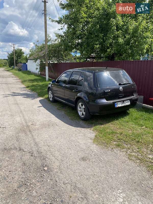 Volkswagen Golf 2001