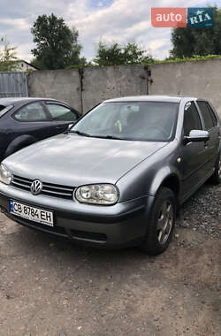 Хэтчбек Volkswagen Golf 2002 в Чернигове