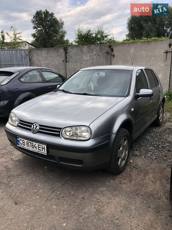 Volkswagen Golf 2002