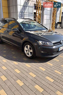 Універсал Volkswagen Golf 2014 в Бучі
