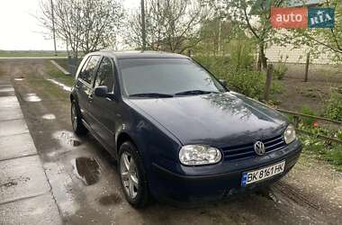 Хэтчбек Volkswagen Golf 1999 в Костополе