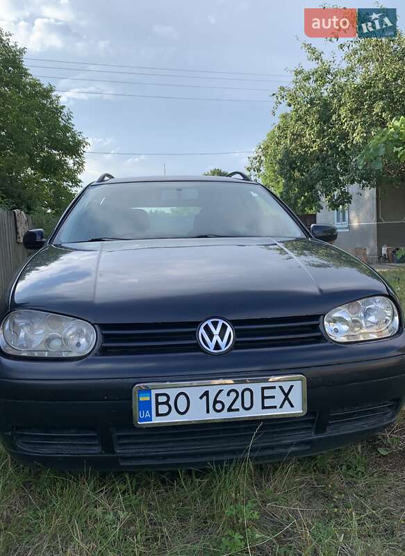 Volkswagen Golf 2002