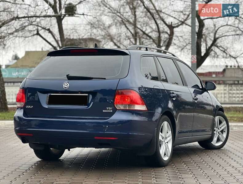 Универсал Volkswagen Golf 2013 в Киеве