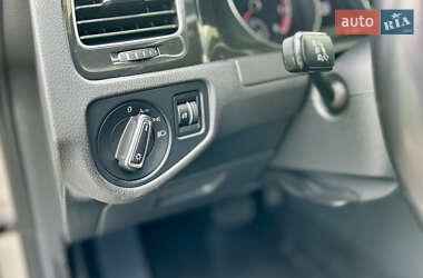 Хэтчбек Volkswagen Golf 2018 в 