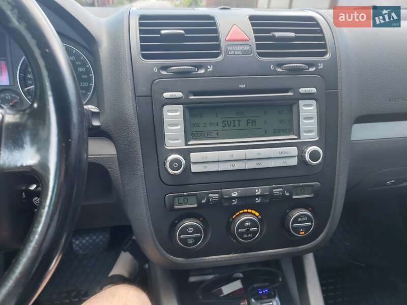 Універсал Volkswagen Golf 2007 в Сваляві