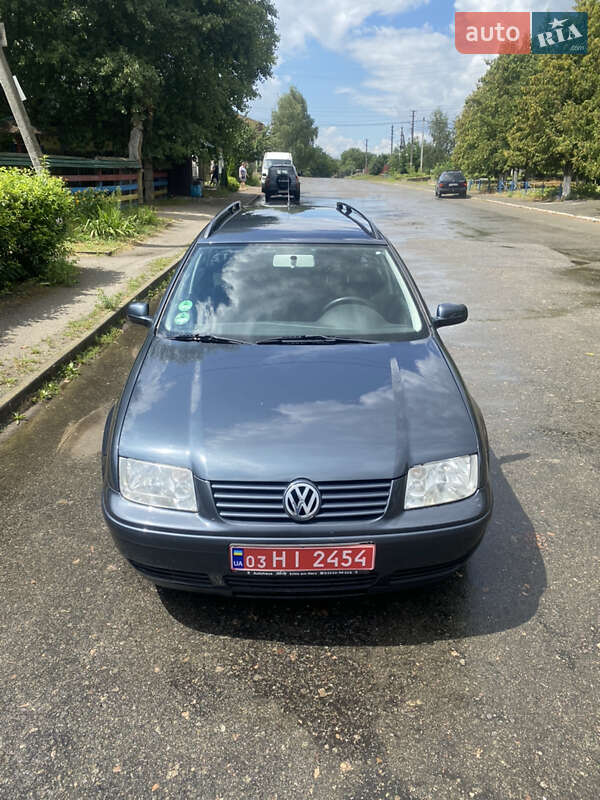 Универсал Volkswagen Golf 2002 в Киеве