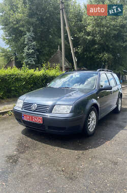 Универсал Volkswagen Golf 2002 в Киеве