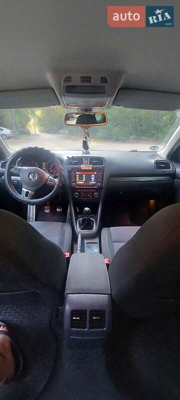 Универсал Volkswagen Golf 2011 в Полтаве