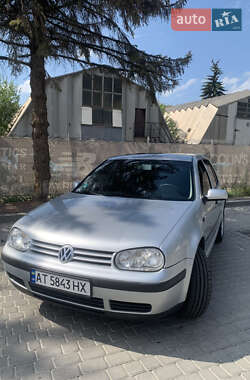 Хэтчбек Volkswagen Golf 2000 в Ивано-Франковске