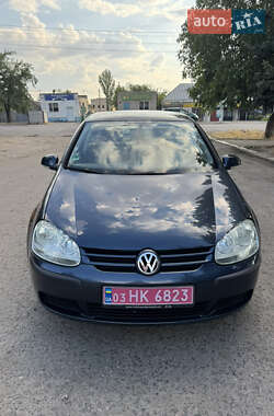 Хэтчбек Volkswagen Golf 2006 в 