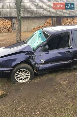 Хэтчбек Volkswagen Golf 1996 в Вараше