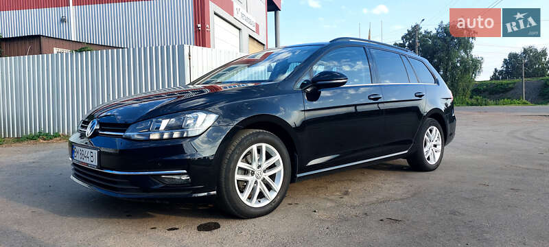 Універсал Volkswagen Golf 2017 в Конотопі