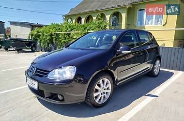 Хетчбек Volkswagen Golf 2006 в Іршаві