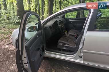 Хэтчбек Volkswagen Golf 2007 в Мукачево