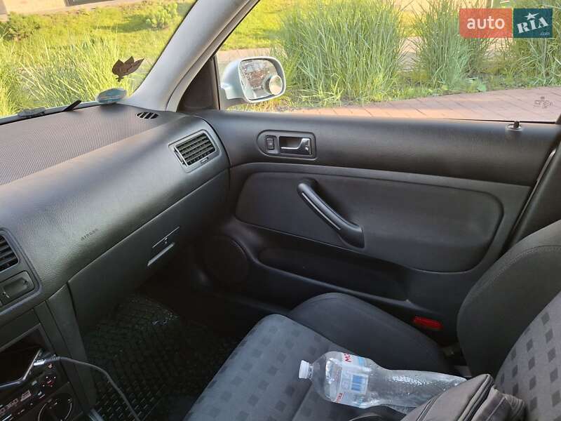 Универсал Volkswagen Golf 2006 в Хмельницком