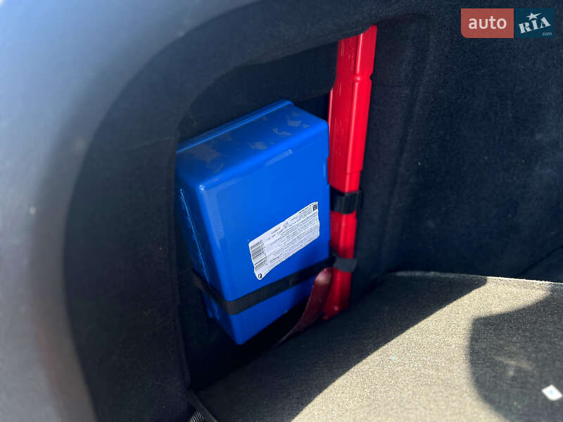 Універсал Volkswagen Golf 2012 в Львові