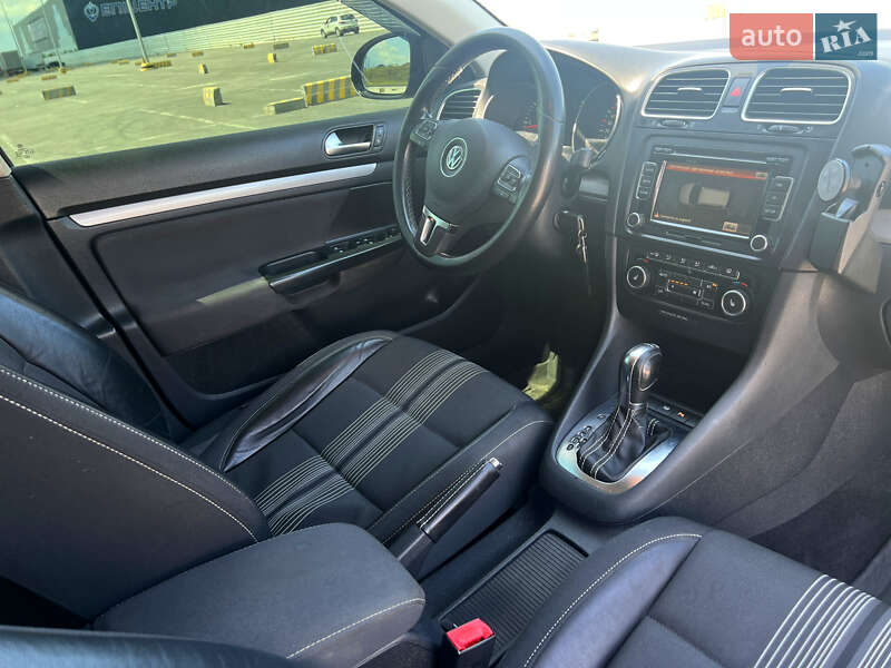 Універсал Volkswagen Golf 2012 в Львові