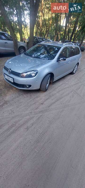 Универсал Volkswagen Golf 2011 в Полтаве